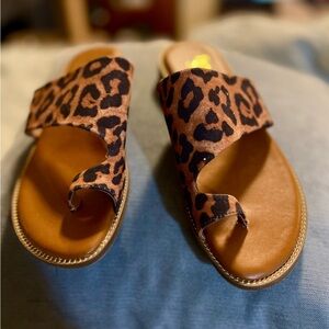 Franco Sarto Leopard Toe Ring Sandals Size 6.5 M